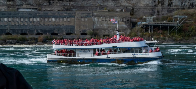Niagara Falls Day Trip from New York by Bus - Maid of the Mist Option