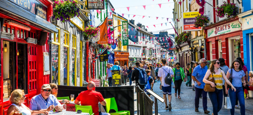 Traditional Irish Food Tasting & Walking Tour Of Galway City. Guided