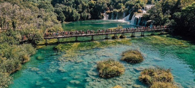 Private Tour: Krka Waterfalls Tour with Wine Tasting