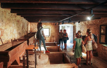 Booker Travel Agency9