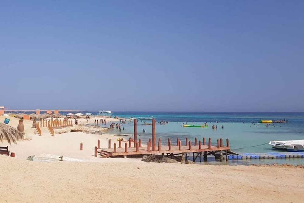 Paradise Island VIP Boat Trip Full Day Snorkeling From Hurghada ...