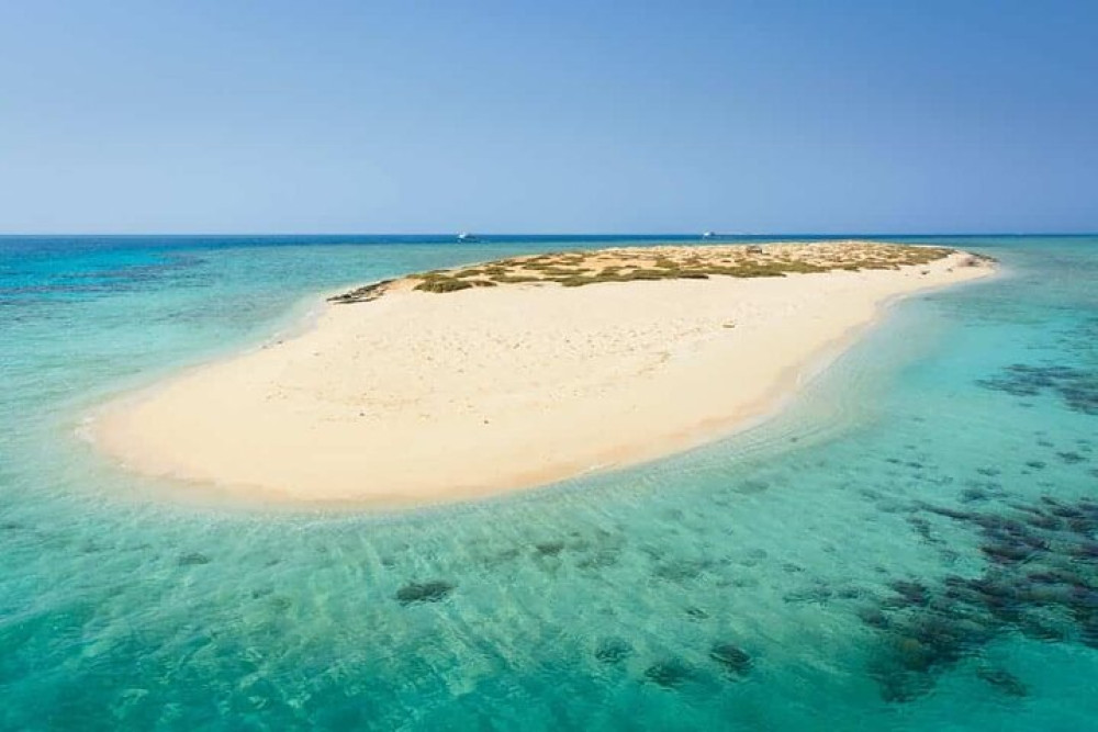 Paradise Island VIP Boat Trip Full Day Snorkeling From Hurghada