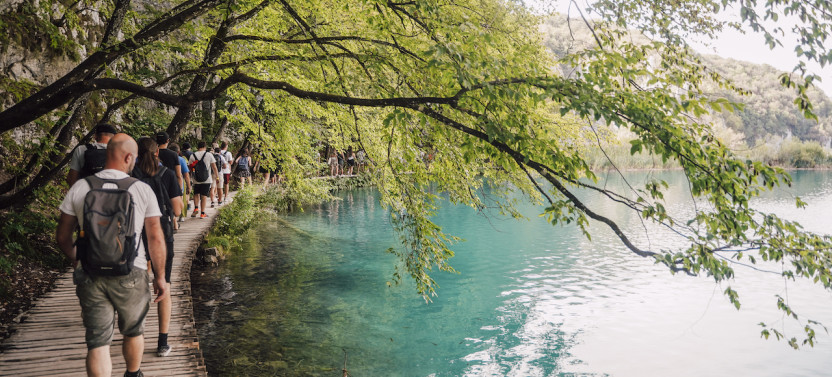 Group Tour: Plitvice Lakes with Entry ticket and Boat Ride