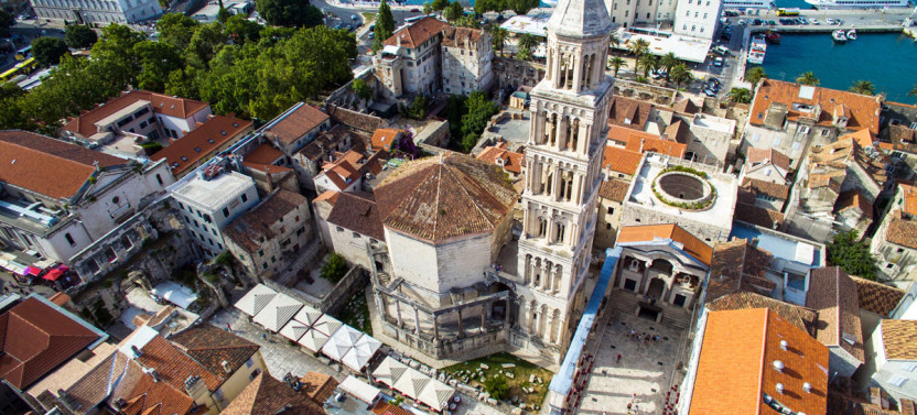 Private Tour: Walking Tour with a Local Guide