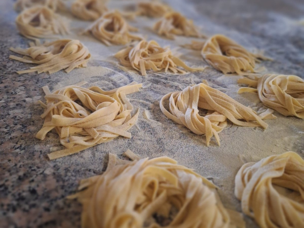 Garden Tour and Authentic Pasta Making Class in Tuscany near Siena
