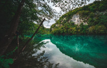 Booker Travel Agency2