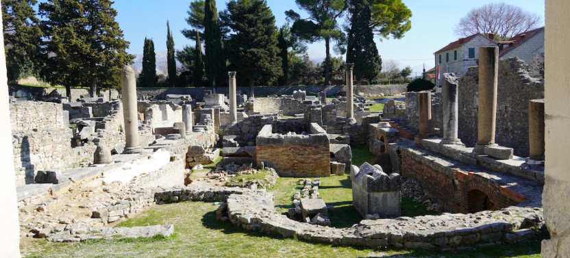 Private Day Trip: Explore Split, Salona, Klis & Trogir