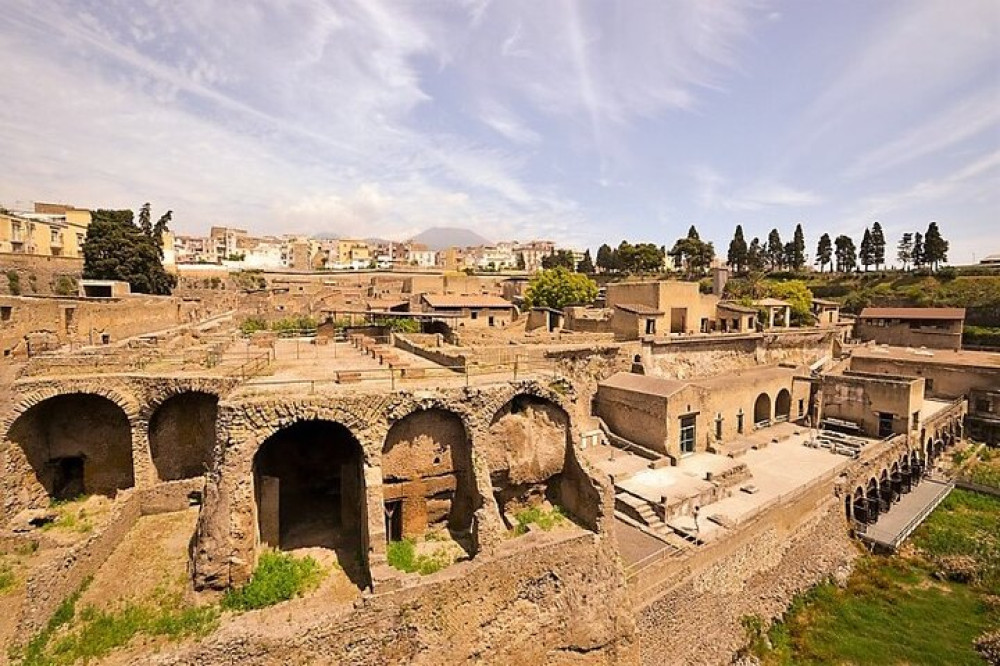 Half-day Exclusive Private Tour Of Pompeii And Herculaneum