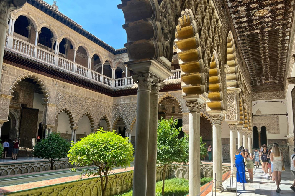 Private Tour Of Alcazar And Sevilla Cathedral With Giralda Tower Climb