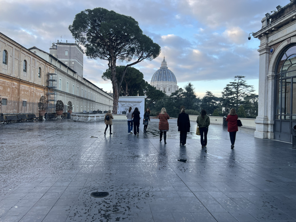 Alone In The Vatican Museums: Early Morning Semi-private Tour