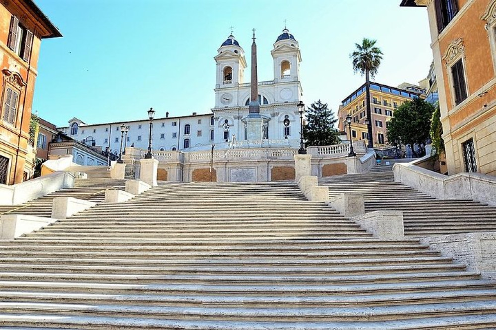 Heart of Rome Walking Tour with Pantheon Entrance, Trevi Fountain & Gelato