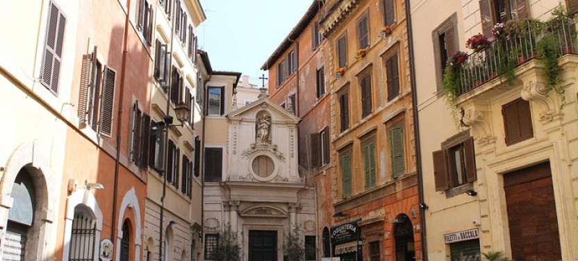 Heart of Rome Walking Tour with Pantheon Entrance, Trevi Fountain & Gelato