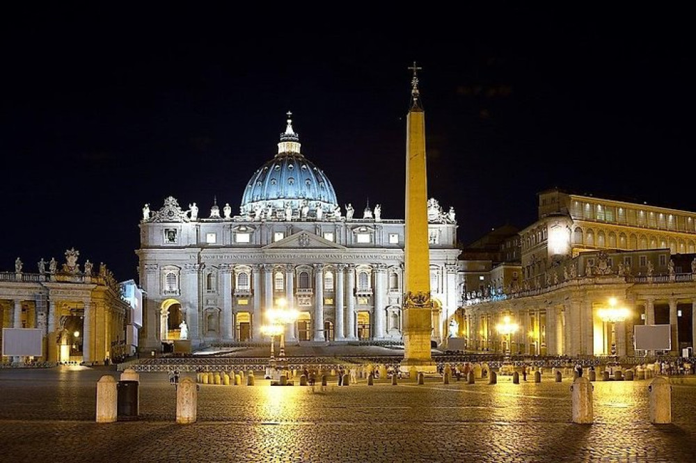 Vatican And Sistine Chapel Evening Semi Private Tour | Max 6 People