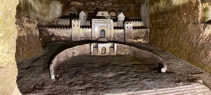 Paris Catacombs Semi-private Tour With VIP Access