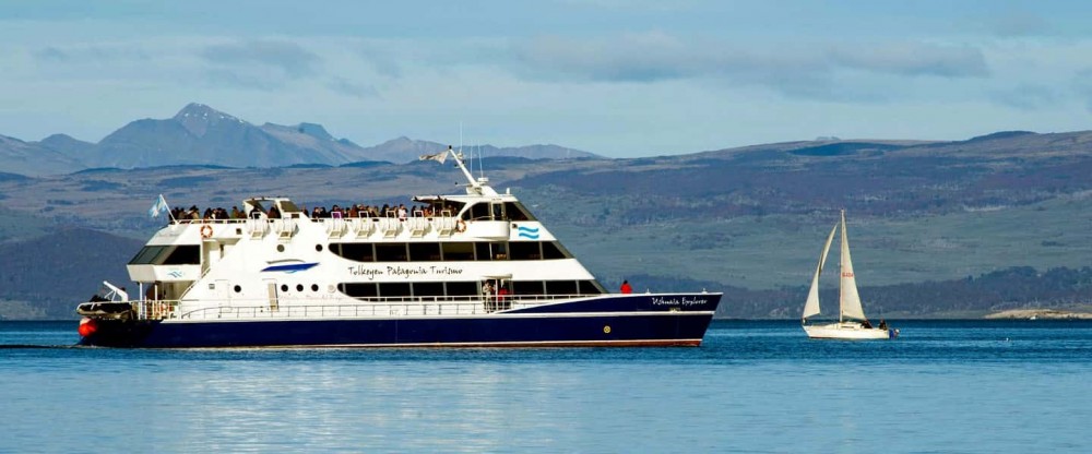 Beagle Channel Navigation – Catamaran