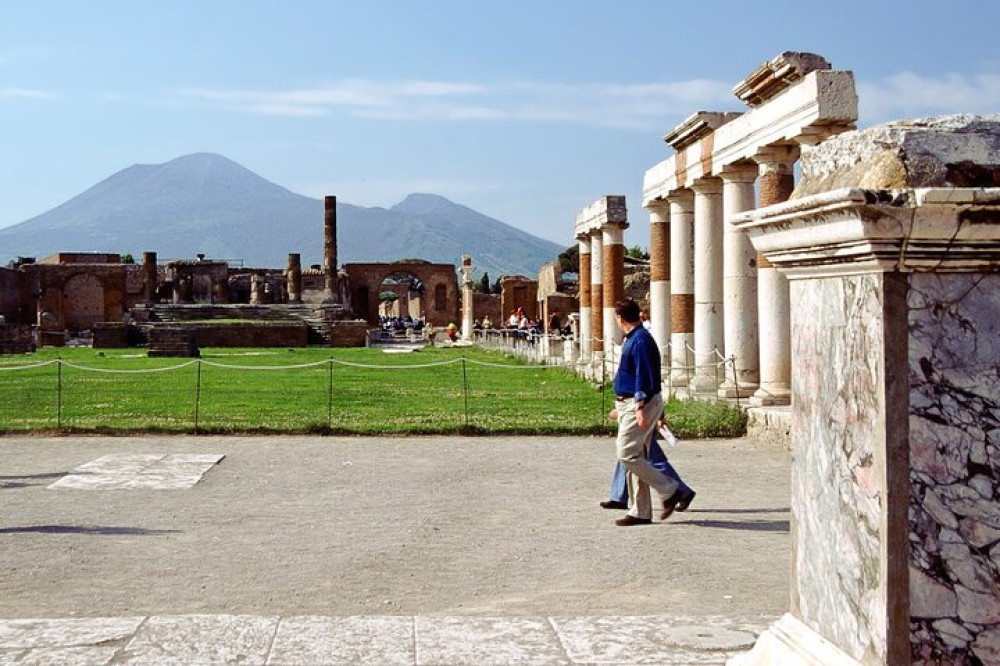 Full-day Private Tour Of Pompeii And Amalfi Coast From Rome
