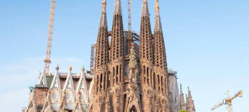 Semi-Private Sagrada Familia Highlights Tour
