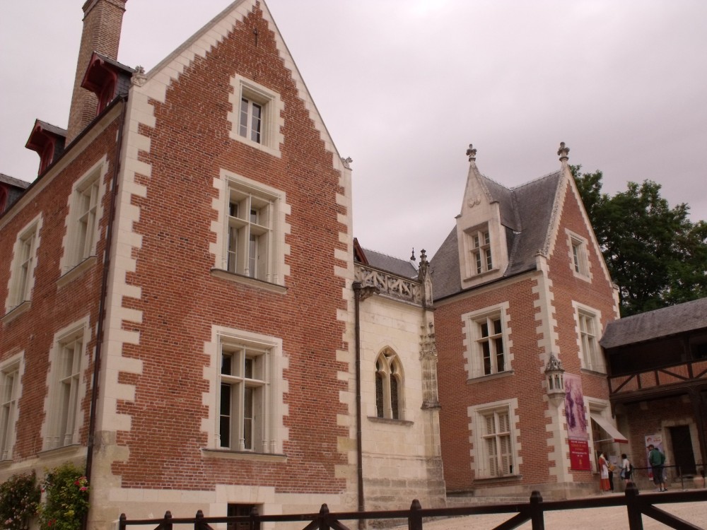 Loire Valley Castles Full Day Tour