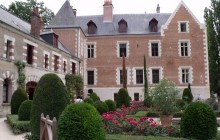 Loire Valley Castles Tour (2 Days)