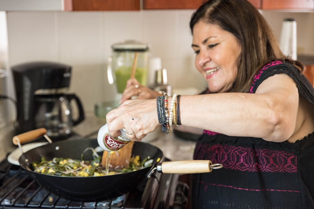 Hispanic Cook Traditional Pre-Hispanic Cooking Class in Mexico City with Martha ...