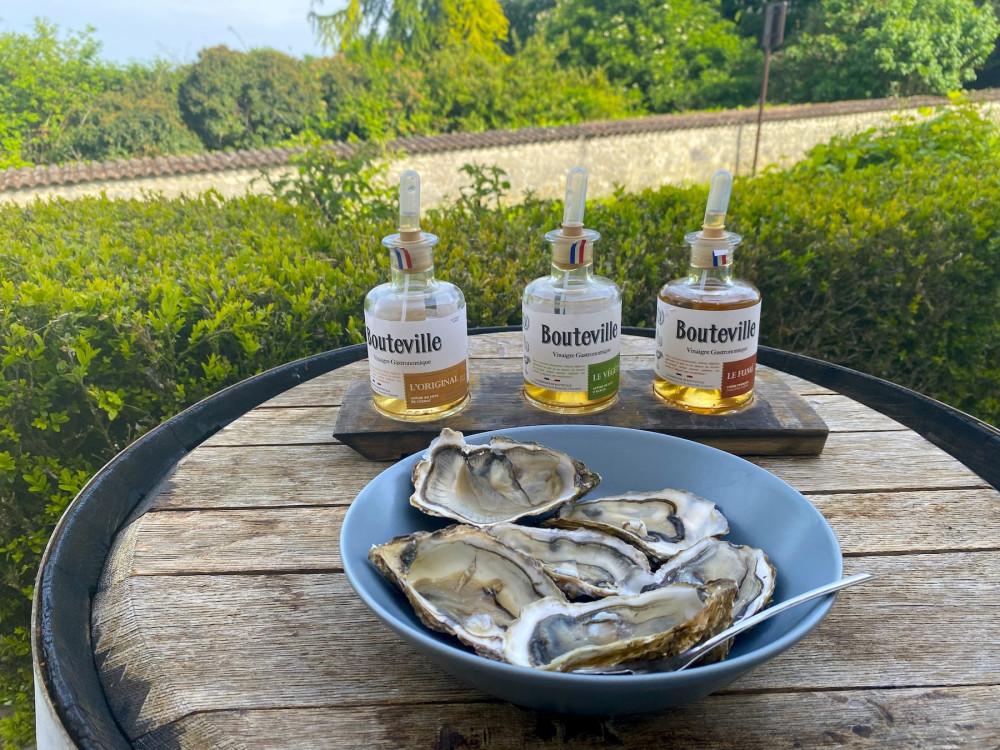 French Vinegar Tour, Tasting and Mixology Class near Cognac