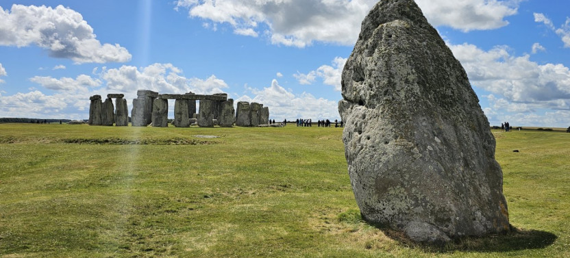 Private Stonehenge & Woodhenge Tour in a London Black Cab