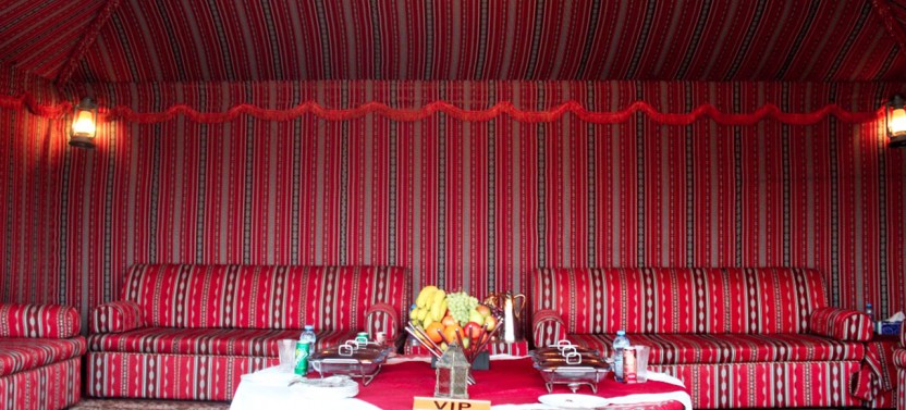 VIP Majlis with Camel Ride, Dinner & Entertainment