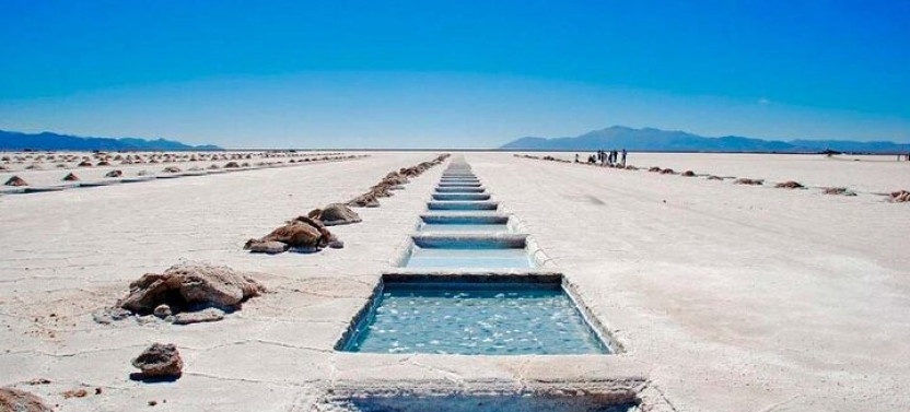 Full-Day Tour to Salinas Grandes and Purmamarca from Jujuy