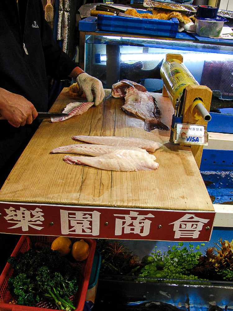 The Noryangjin Seafood Market Personalized Experience