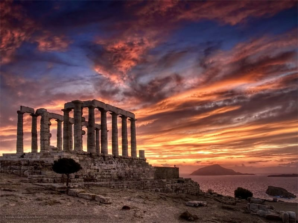 Unforgettable Experiences: From Sounio to Santorini's Best Highlights
