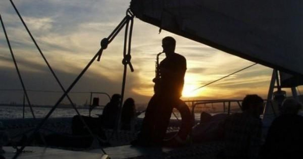 sunset jazz cruise barcelona