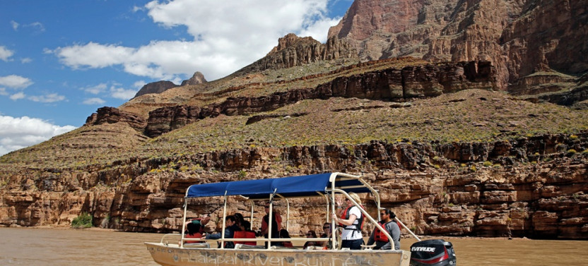 Over the Edge Grand Canyon Helicopter, Boat & Legacy Entrance Tour