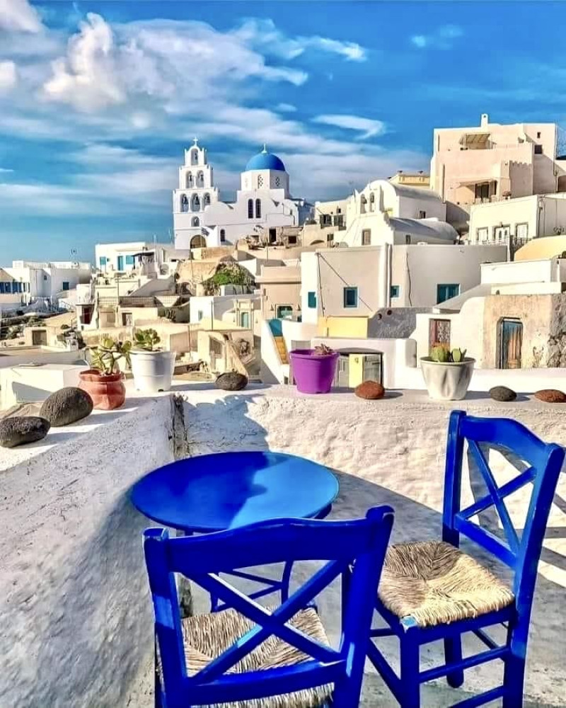 Live Like a Local: Santorini Experience
