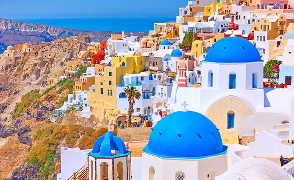 Santorini Island Tour with Traditional Winery