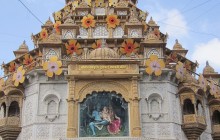 Dagadusheth Halwai Ganapati Temple