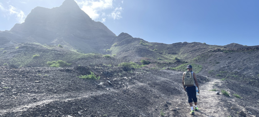 São Vicente: Discover 12 Voltas Walk, Hidden Gem