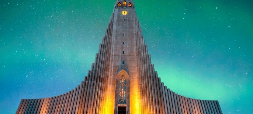 City Sightseeing Hop On Hop Off Reykjavik + Wonders of Iceland
