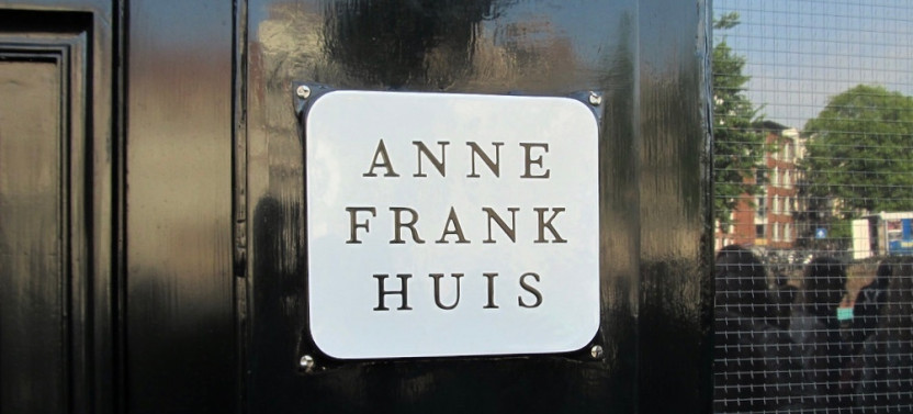 Anne Frank’s Amsterdam: Jewish History & WWII Semi-Private tour
