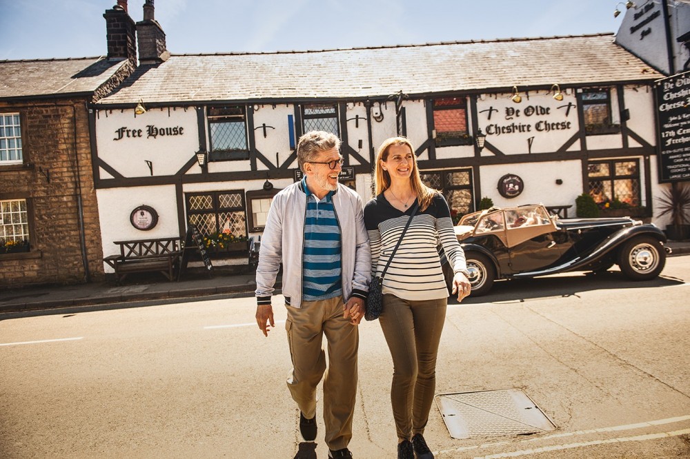 Idyllic England : Derbyshire & The Peak District from Manchester