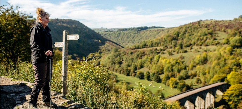 Idyllic England : Derbyshire & The Peak District from Manchester