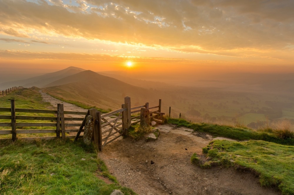 Idyllic England : Derbyshire & The Peak District from Manchester