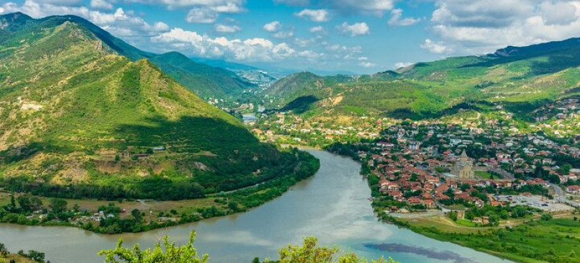 DayTrip from Tbilisi to Mtskheta Jvari Gori and Uplitsikhe Guided Tour