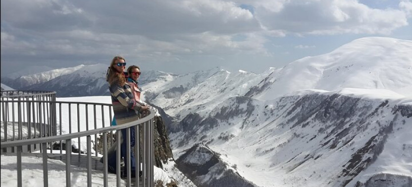 From Tbilisi Daytrip Kazbegi Gudauri & Zhinvali Guided Group Tour
