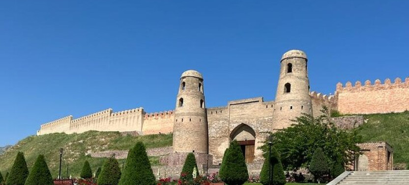 One-Day Tour of Hisar Fortress