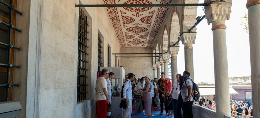 Istanbul: Blue Mosque and Hagia Sophia Guided Tour with Tickets