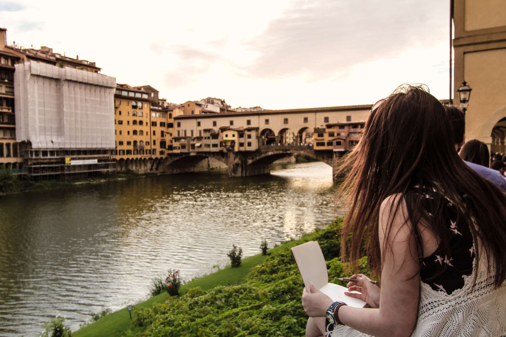 Expert-led Drawing and History Tour in Florence