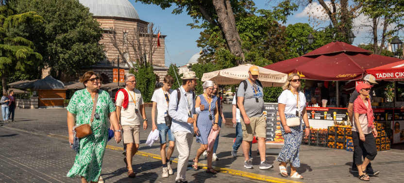 Istanbul: Topkapi Palace, Basilica Cistern and Hagia Sophia Tour