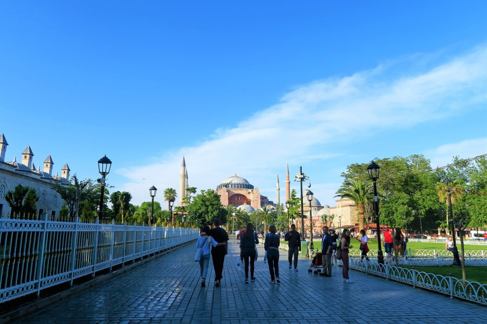 Istanbul: Hagia Sophia and Basilica Cistern Guided Tour with Tickets