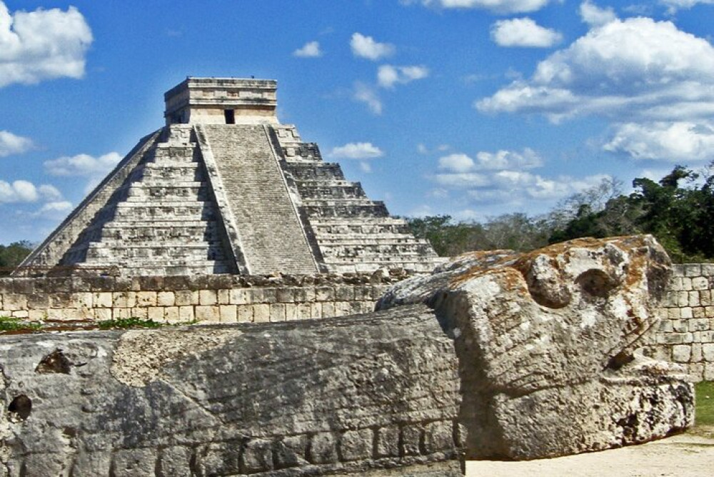 Early Bird Chichen Itza Tour Cenote and Valladolid Discovery