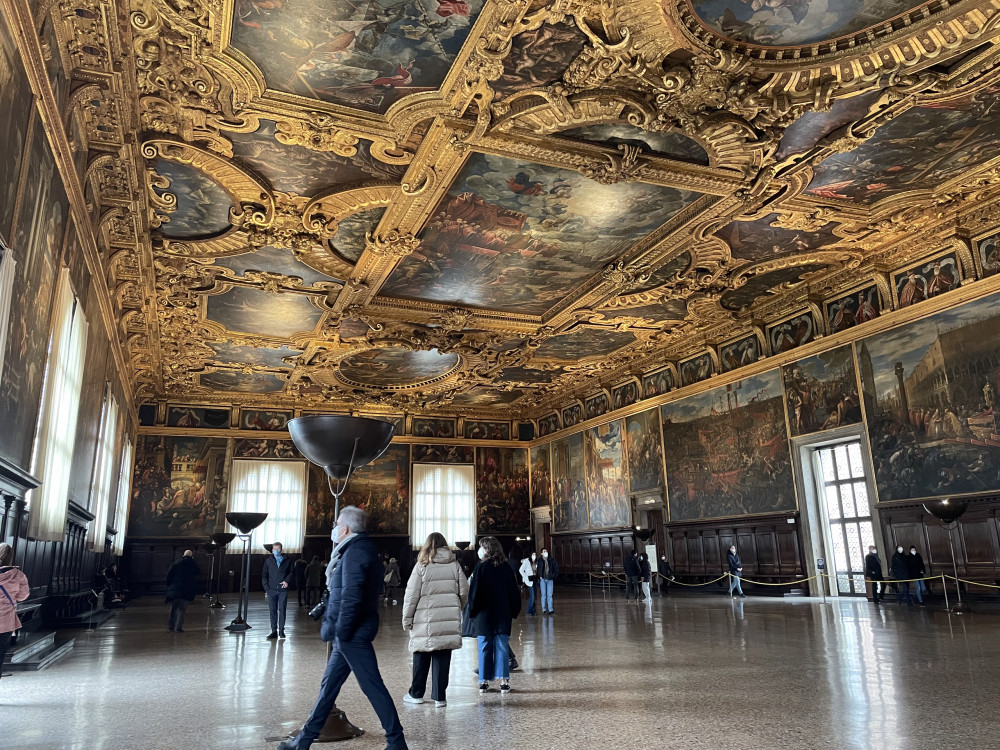 Venice: Doge's Palace Guided Tour with Tickets & Optional Gondola Ride